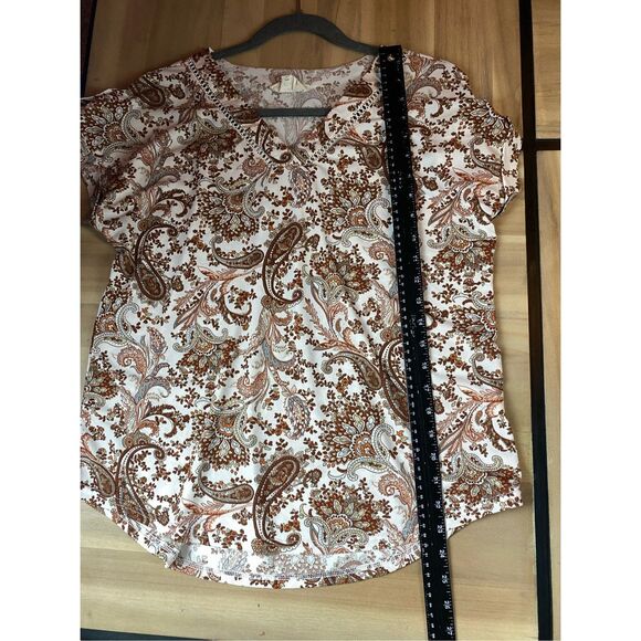 Flower and feather blouse medium - Picture 1 of 5